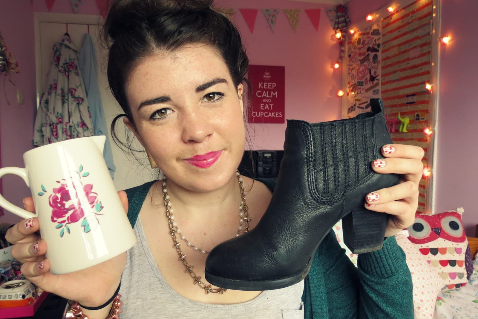 Hauls meme template - Haul