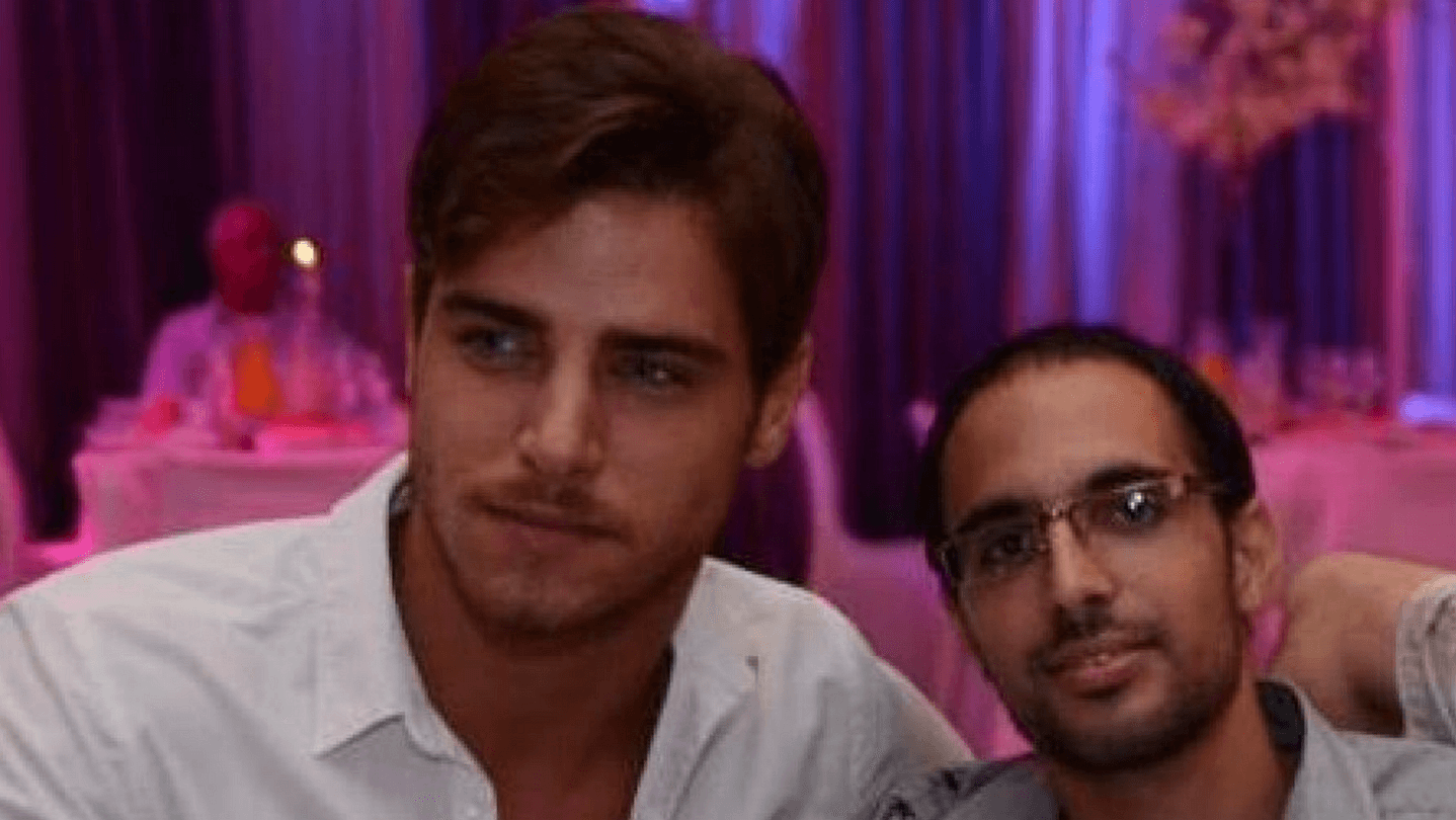 Mogging meme template - Mogging