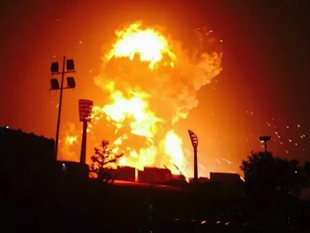 2015 Tianjin Explosions meme template - 2015 Tianjin Explosions