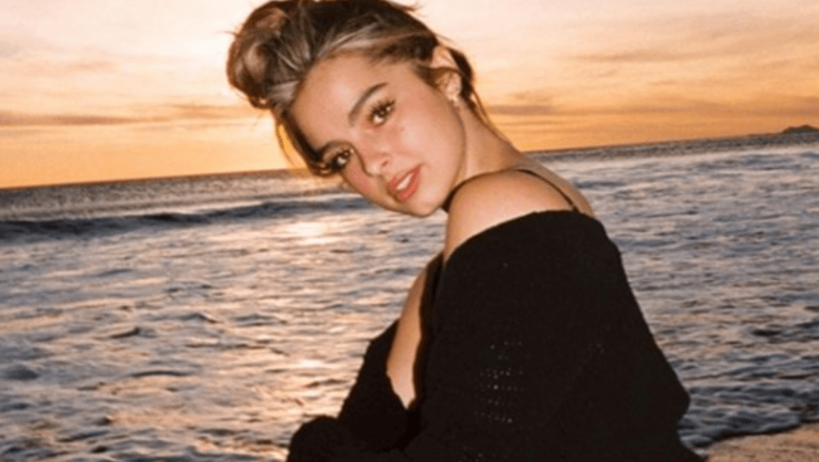 Addison Rae meme template - Addison Rae