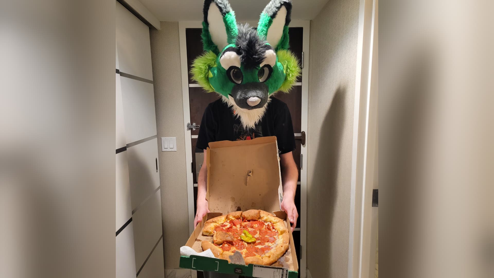 BLFC Hallway Cum Pizza meme template - BLFC Hallway Pizza