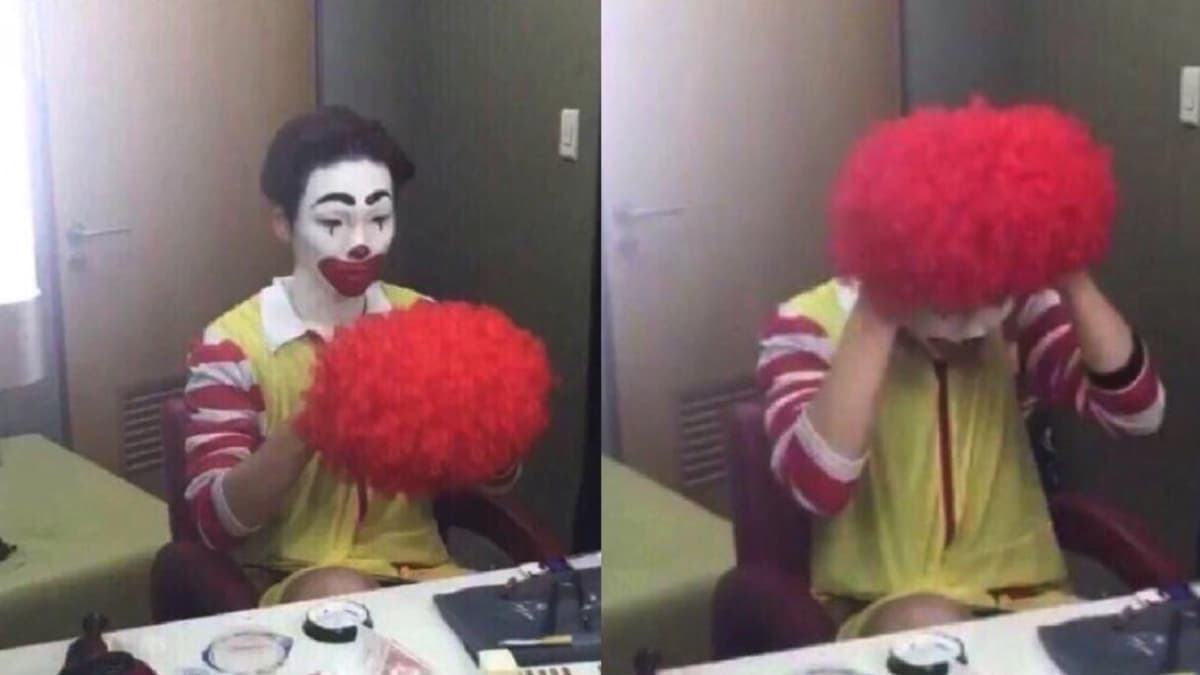 Clown Putting On Wig / Key the Clown meme template - Clown Putting On Wig