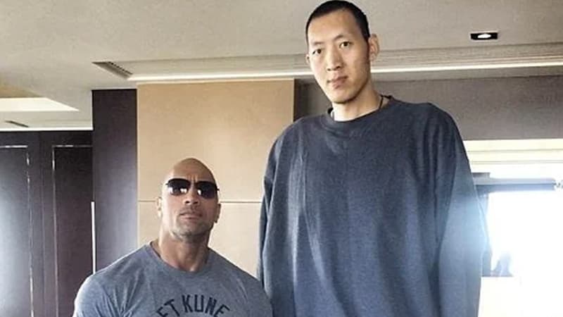 Dwayne "The Rock" Johnson Standing Next to Sun Ming Ming meme template - The Rock Standing Next to Sun Ming Ming