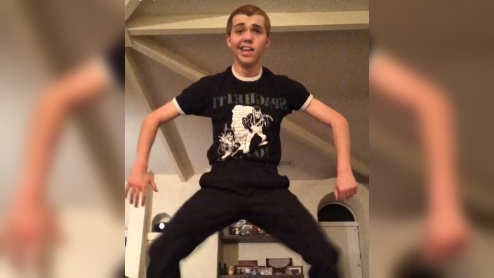 Goopie's Weird Dance meme template - Goopie's Weird Dance