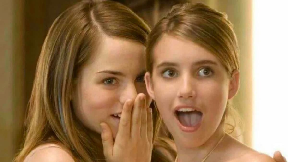 Jojo Whispering To Surprised Emma Roberts meme template - Jojo Whispering To Emma Roberts
