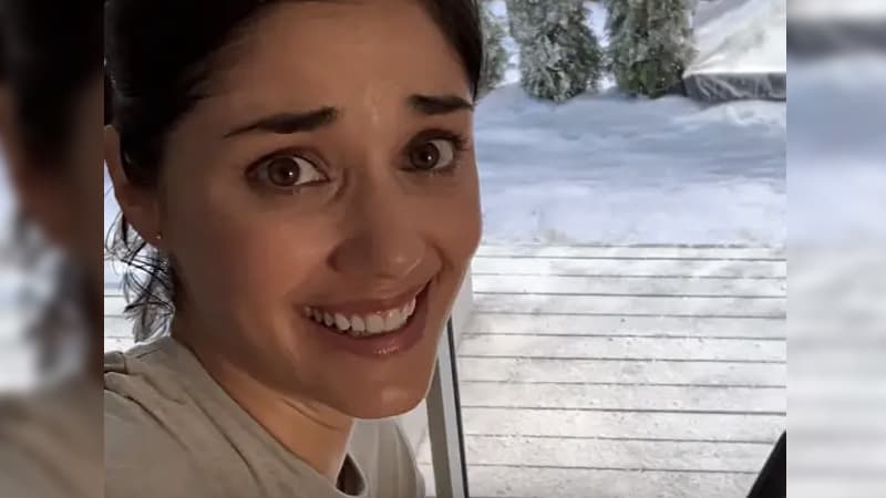 Peloton "The Gift That Gives Back" Advertisement meme template - Peloton Wife