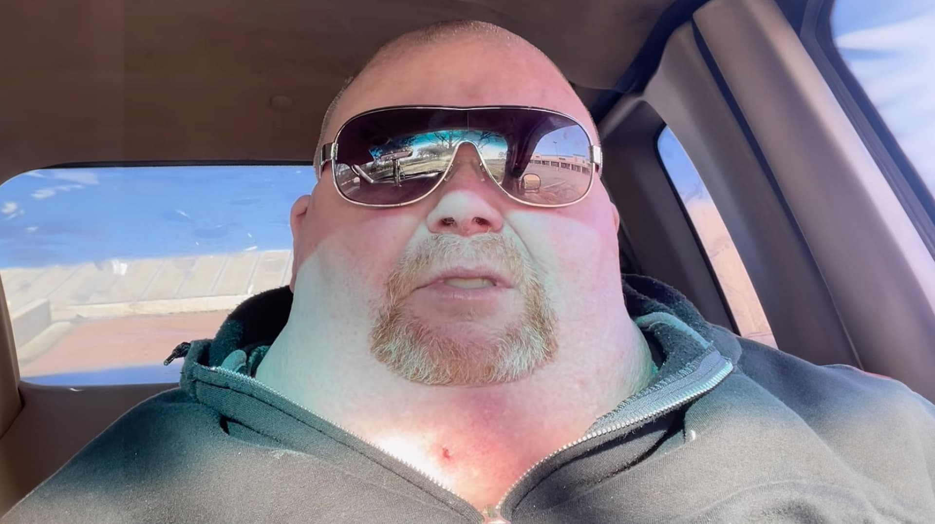 Roger Watson / No Neck Guy meme template - Roger Watson
