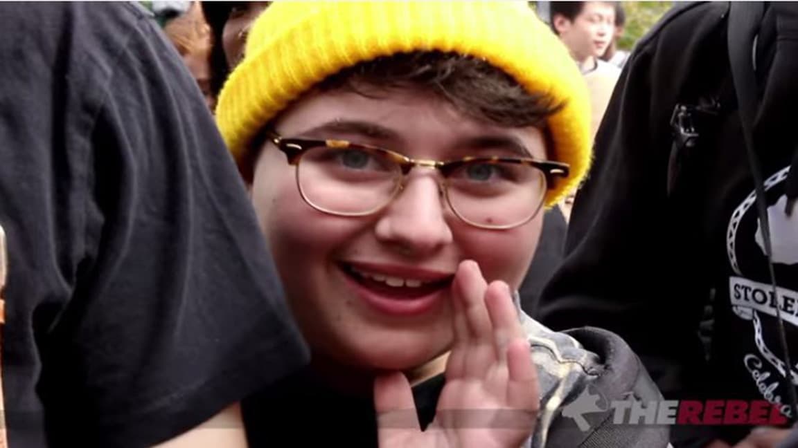 Smugglypuff meme template - Smugglypuff