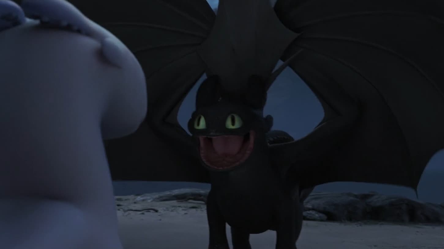 Toothless Presents Himself meme template - Toothless Presents Himself