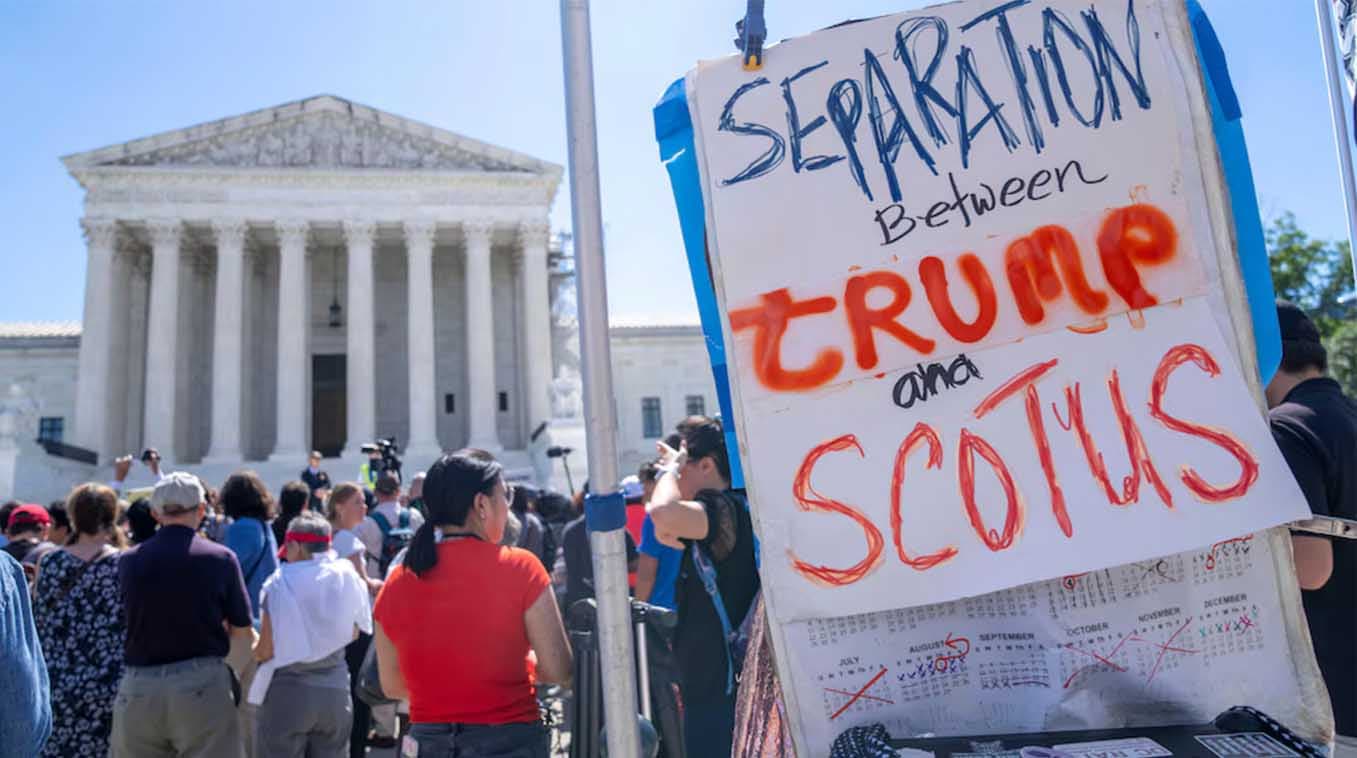 United States Supreme Court 2024 Presidential Immunity Ruling meme template - Supreme Court Immunity